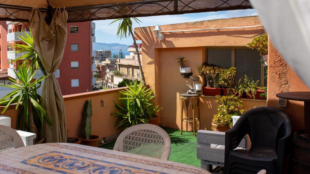 Like Home Apartment Reggio di Calabria Buitenkant foto