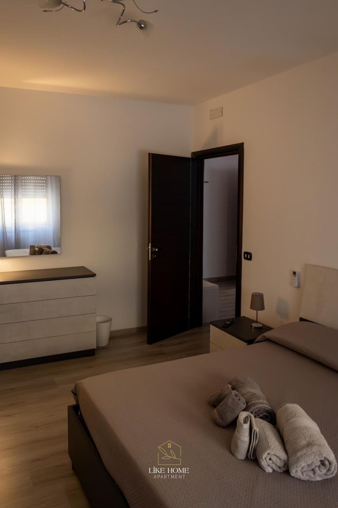 Like Home Apartment Reggio di Calabria Buitenkant foto